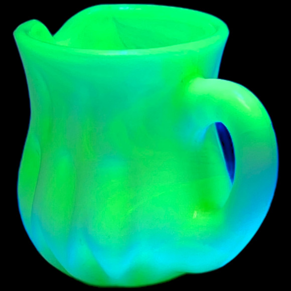 Mini Cream Vaseline Boyd Glass Pitcher Toothpick Holder 2000 Lemon Splash GLOWS - Picture 10 of 15
